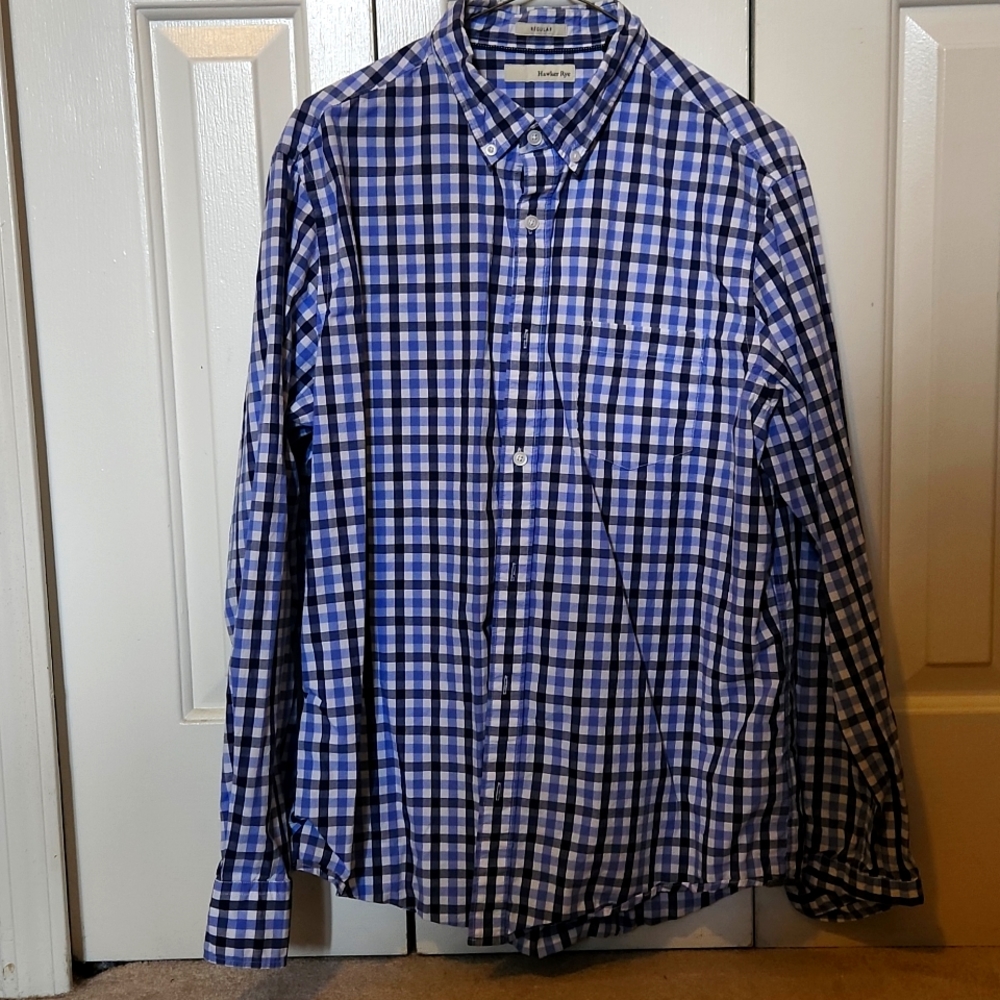 Hawker Rye blue long sleeve button down size large